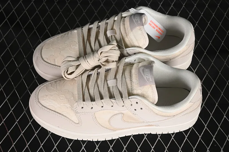 All Categories Nk SB Dunk Series Nk SB Dunk Low Low-top sneakers Nike SB Dunk Low "Light Orewood Brown" Hidden girl low-top casual sneakers HJ5870-100